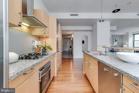 1515 Locust St #500, Philadelphia, PA 19102