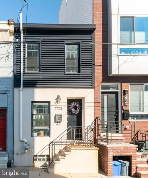 2221 E Harold St, Philadelphia, PA 19125