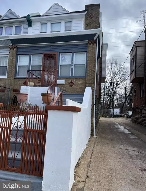5201 Pennway St, Philadelphia, PA 19124