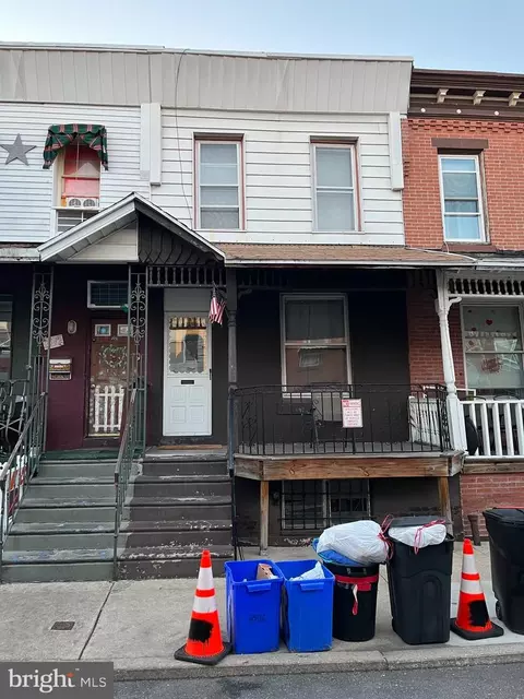 2540 S Franklin St, Philadelphia, PA 19148