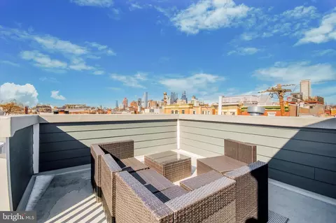 632 Fitzwater St, Philadelphia, PA 19147