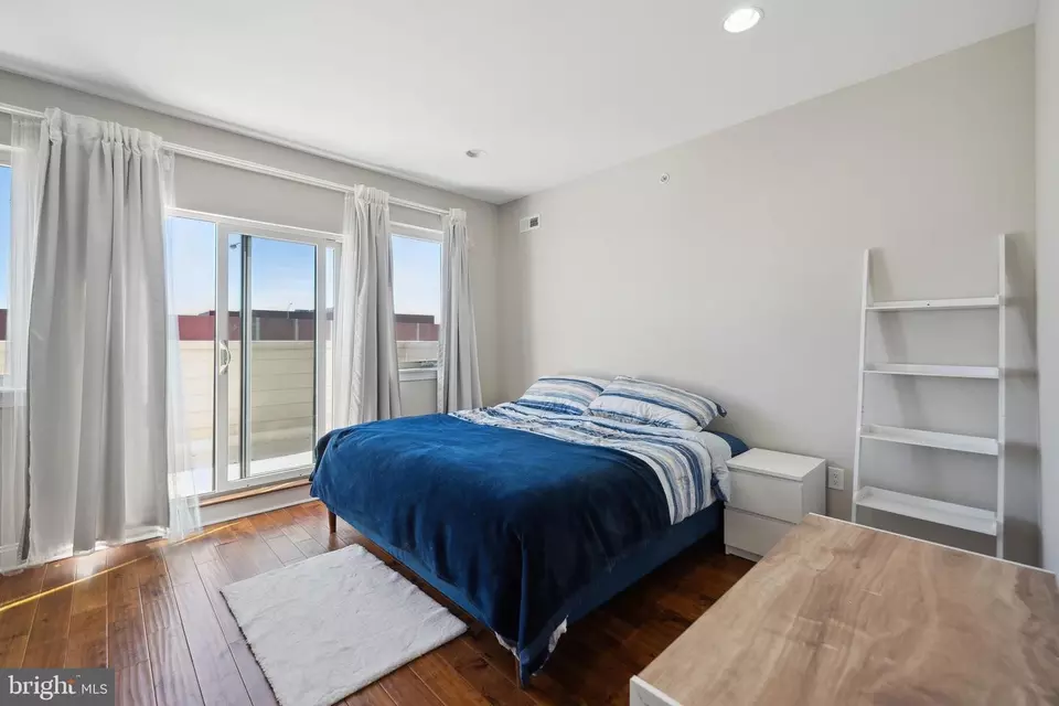 Bedroom - 1424 S Front St, Philadelphia, PA 19147 photo 2 of 6