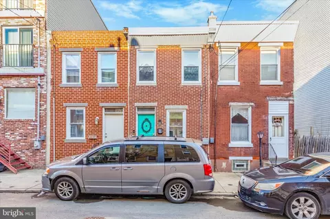 2027 E Hazzard St, Philadelphia, PA 19125