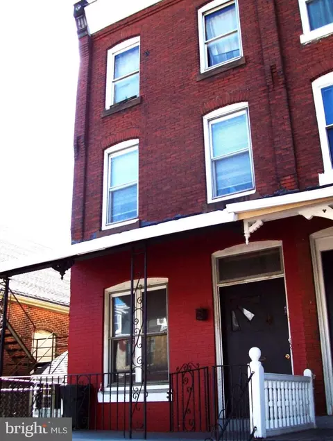736 N 43rd St, Philadelphia, PA 19104