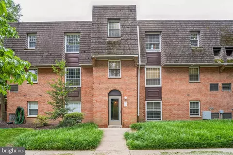 4000 Gypsy Ln #417, Philadelphia, PA 19129