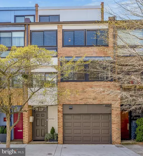 2050 Lombard St, Philadelphia, PA 19146