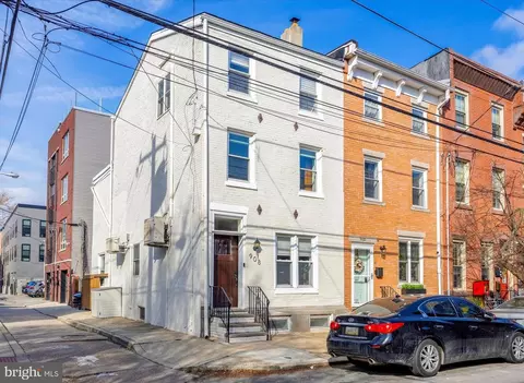 908 N 20th St, Philadelphia, PA 19130