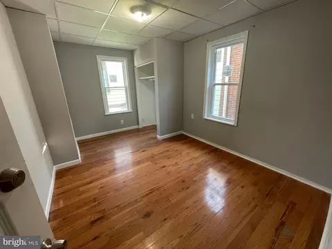2409 S Franklin St, Philadelphia, PA 19148