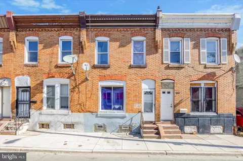 2117 E Birch St, Philadelphia, PA 19134