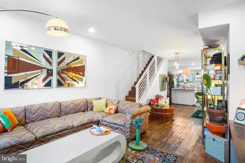 2563 Kern St, Philadelphia, PA 19125
