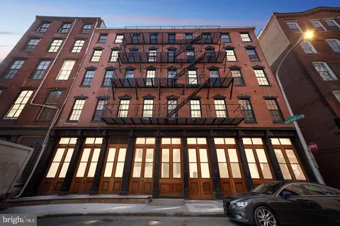 20 S Letitia St #2F, Philadelphia, PA 19106