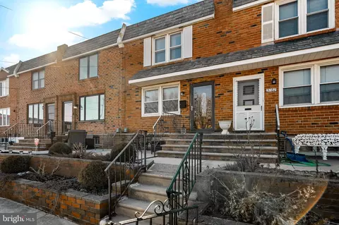 3162 S Smedley St, Philadelphia, PA 19145