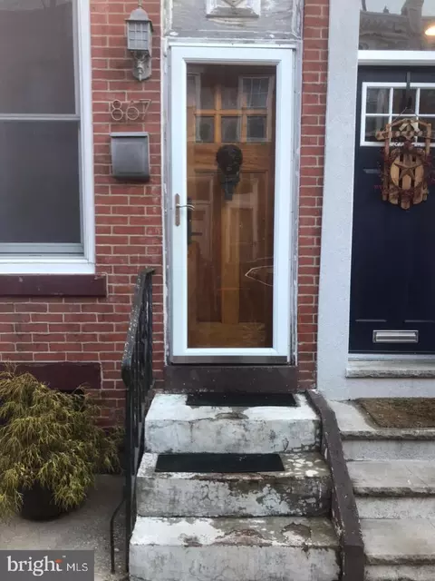 867 N Judson St, Philadelphia, PA 19130