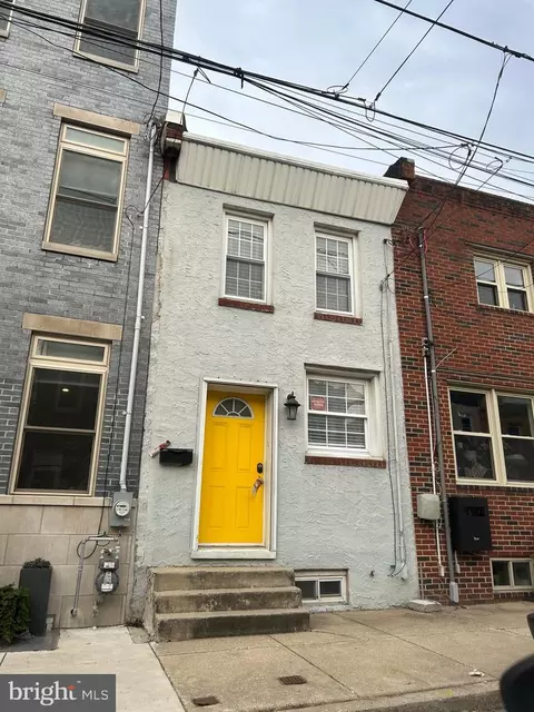 2220 E Albert St, Philadelphia, PA 19125