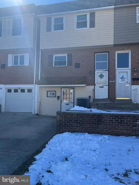 3607 Sussex Ln, Philadelphia, PA 19114