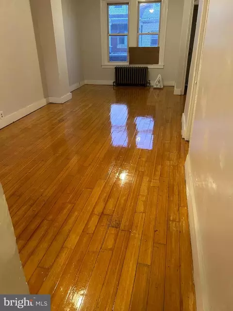 3257 D St, Philadelphia, PA 19134
