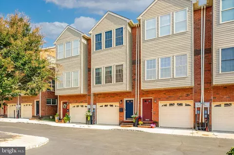 635 Dupont St #F, Philadelphia, PA 19128