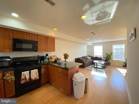 1131 W Nevada St, Philadelphia, PA 19133
