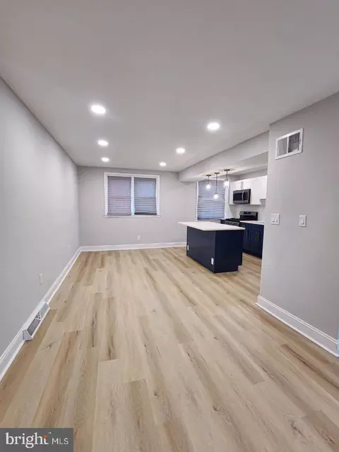 8656 Forrest Ave, Philadelphia, PA 19150