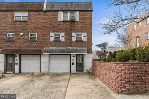 480 Tomlinson Rd, Philadelphia, PA 19116