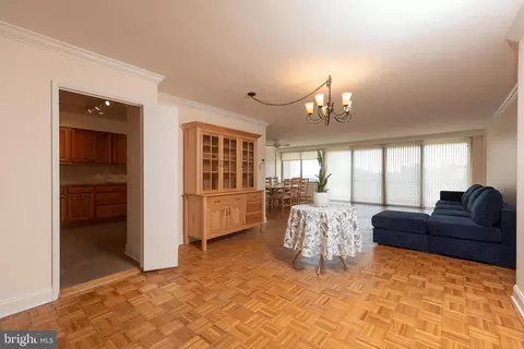 2401 Pennsylvania Ave #7B32, Philadelphia, PA 19130