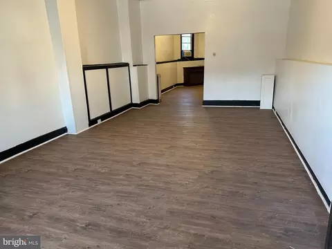 320 S 56th St, Philadelphia, PA 19143