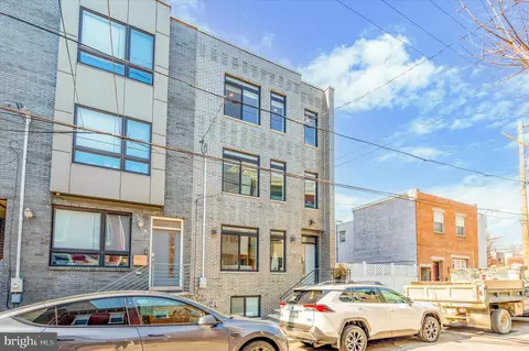2108 E Arizona St, Philadelphia, PA 19125