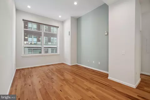 1425 Locust St UNIT 2E, Philadelphia, PA 19102