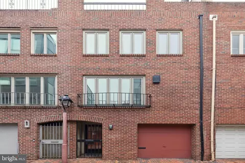 103 Naudain St, Philadelphia, PA 19147
