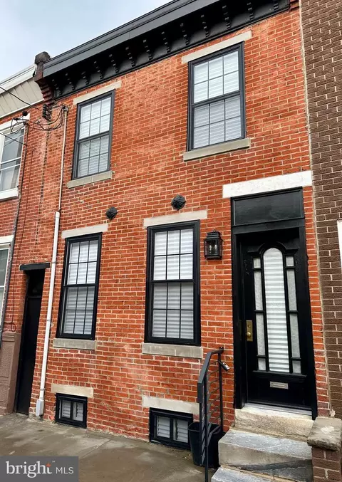 105 Mcclellan St, Philadelphia, PA 19148