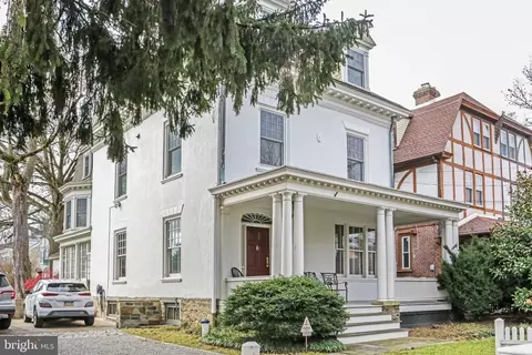 5800 Greene St, Philadelphia, PA 19144
