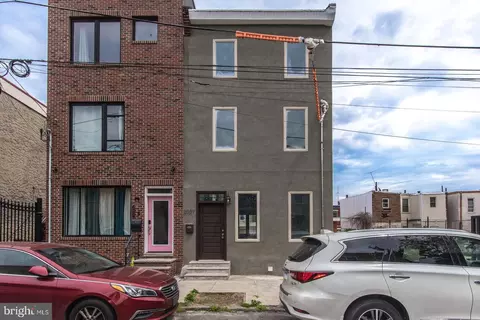 2037 N Lawrence St, Philadelphia, PA 19122