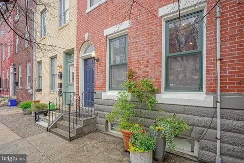 2111 Fitzwater St, Philadelphia, PA 19146
