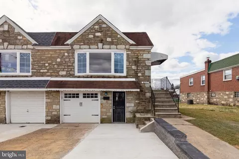 8217 Narvon St, Philadelphia, PA 19136