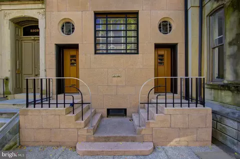 2210 Delancey Pl, Philadelphia, PA 19103