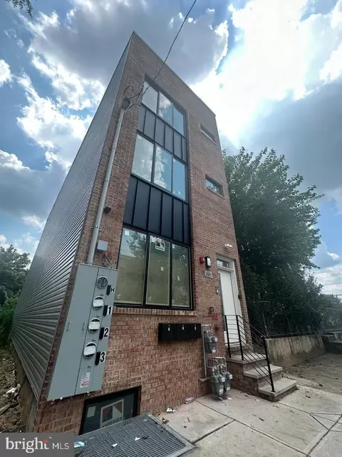 626 W Norris St, Philadelphia, PA 19122
