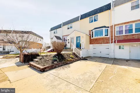 3769 S Hereford Ln, Philadelphia, PA 19114
