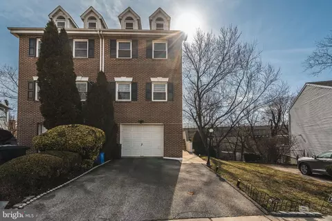 3634 Haywood St, Philadelphia, PA 19129