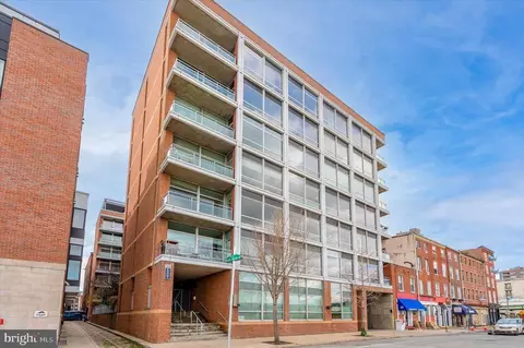 22 S Front St #702, Philadelphia, PA 19106