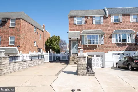 3759 Genesee Dr, Philadelphia, PA 19154