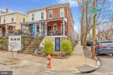 8101 Roanoke St, Philadelphia, PA 19118