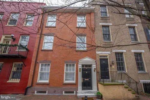 630 Pine St, Philadelphia, PA 19106