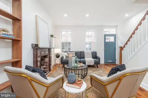 2123 Appletree St, Philadelphia, PA 19103