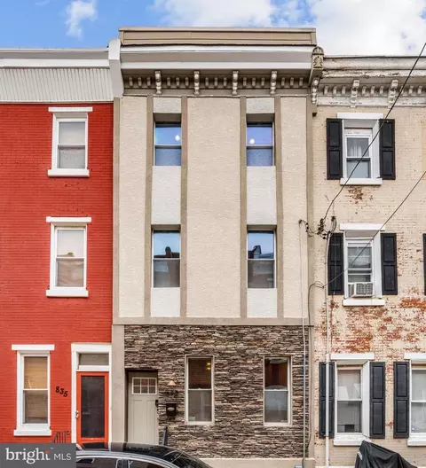 833 Leland St, Philadelphia, PA 19130