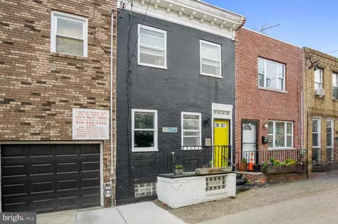 704 Sigel St, Philadelphia, PA 19148