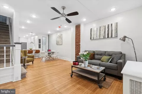 5725 Christian St, Philadelphia, PA 19143
