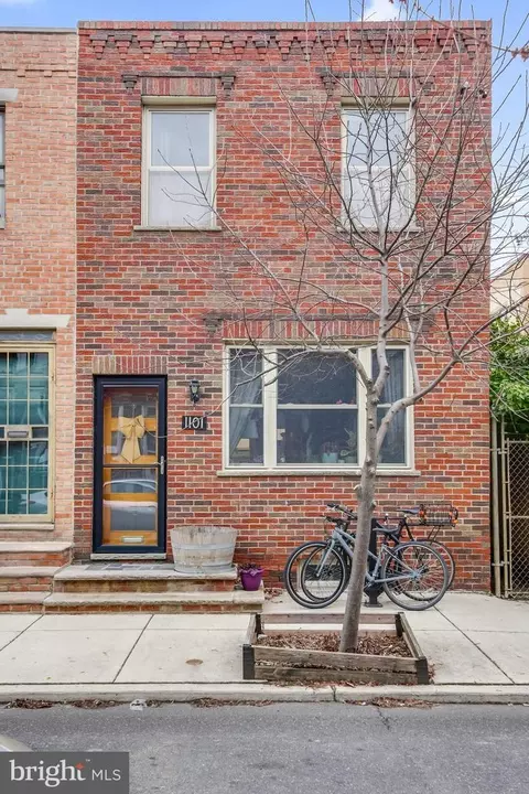 1101 Pierce St, Philadelphia, PA 19148