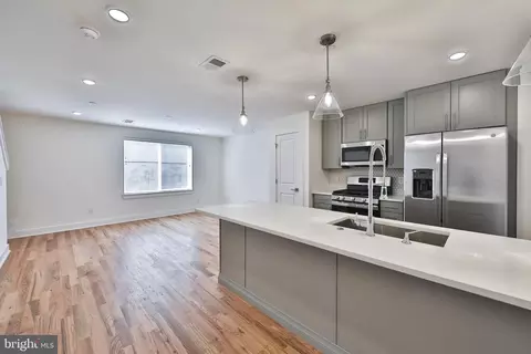 1148 N 2nd St #5H, Philadelphia, PA 19123