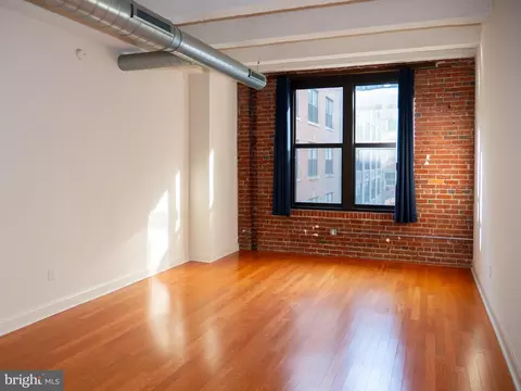 1100 S Broad St #305A, Philadelphia, PA 19146