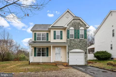 9954 Gardenia Ln, Philadelphia, PA 19115
